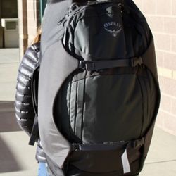 OSPREY Sojourn 28”/80L Wheeled Travel Backpack with Harness, Black