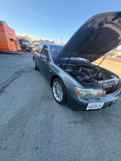BMW 7 Series Sedan Gray