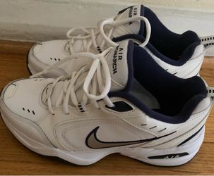 Nike Air Monarch IV Men's Cross-Training Shoes
