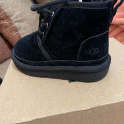 Ugg’s Boots Size 9 