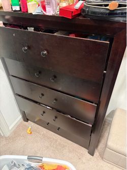 Dresser