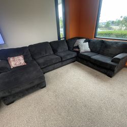 Sectional couch
