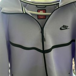 Nike Tech 