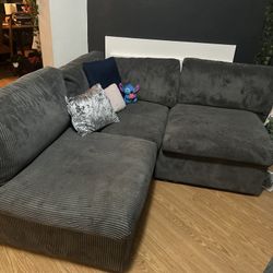 Living Couches 
