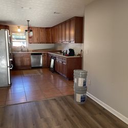 We Paint Houses Apartments And Business 