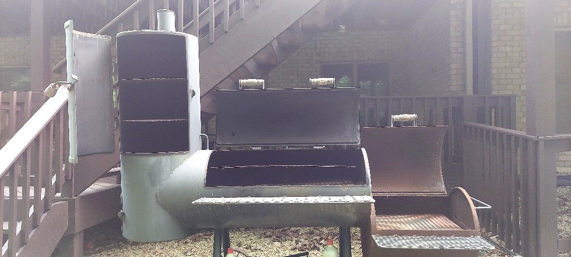 Smoker/bbq Pit