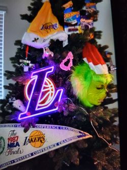 LED lakers, light. Hang on.\n Your wall or wherever I have to hire button to brighten lower button to lower the brightness. Middle button to turn off