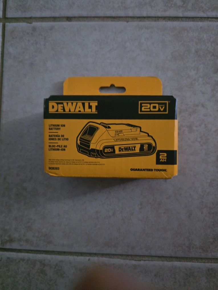DEWALT
20V MAX Compact Lithium-Ion 2.0Ah Battery Pack