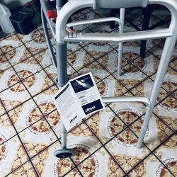 Durable Andadera (adult Walker)