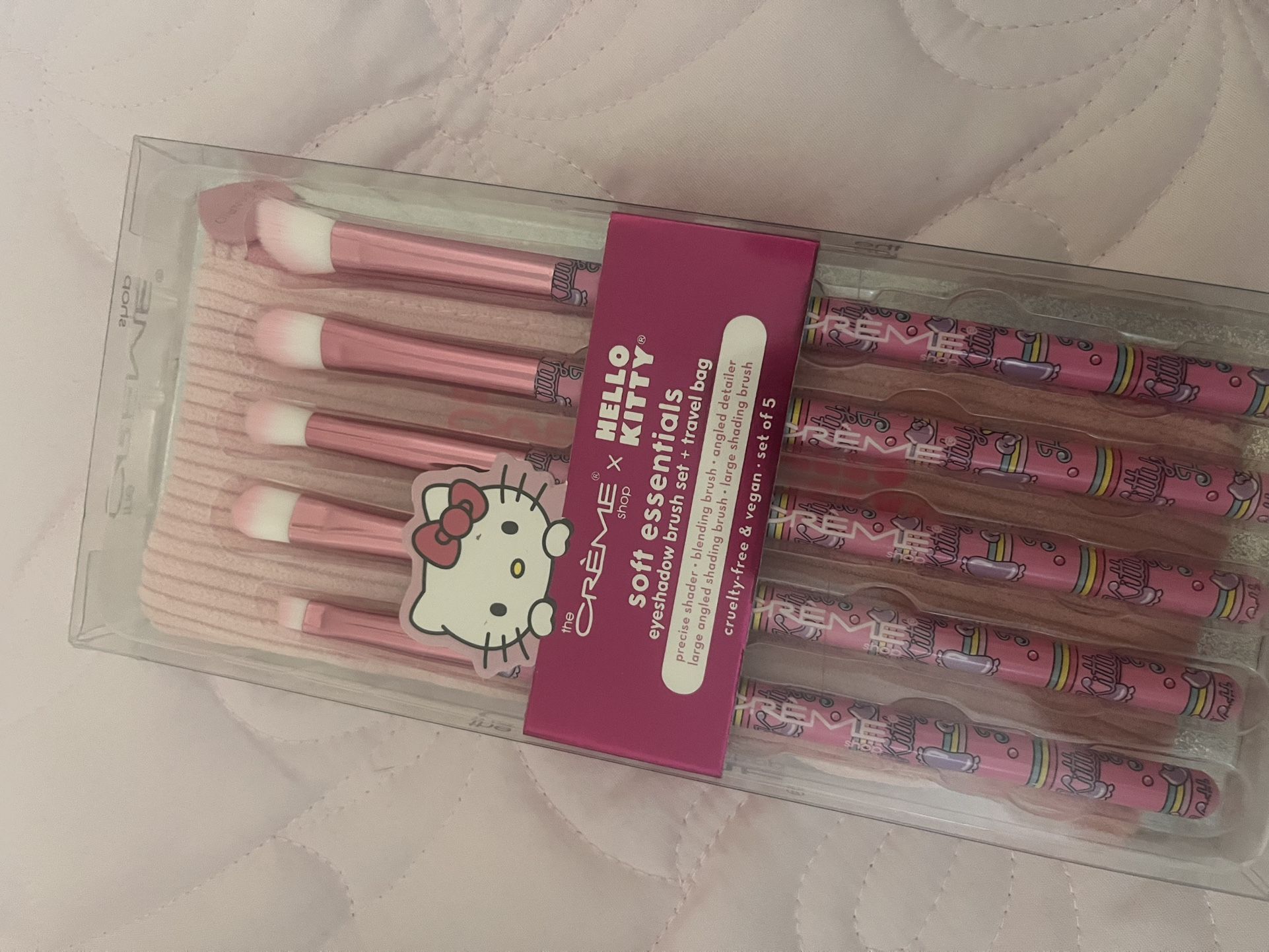 Hello Kitty Brushes (CRÈME)