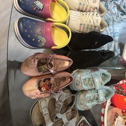 Toddler Girl Shoes Size 6..7 Used Still Good