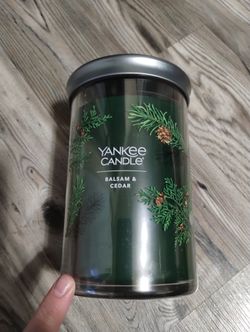 Yankee Candle 20 oz Balsam & Cedar 2 Wick