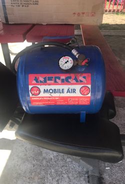 Mobile air tank