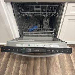 Frigidaire Dishwasher 