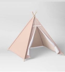 Pom Pom Tent Pink