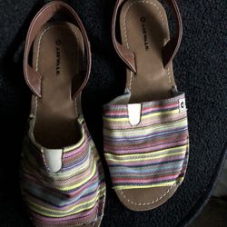 Air walk Sandals, size 6.5
