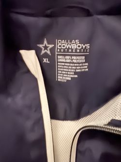 XL Dallas cowboys wind breaker