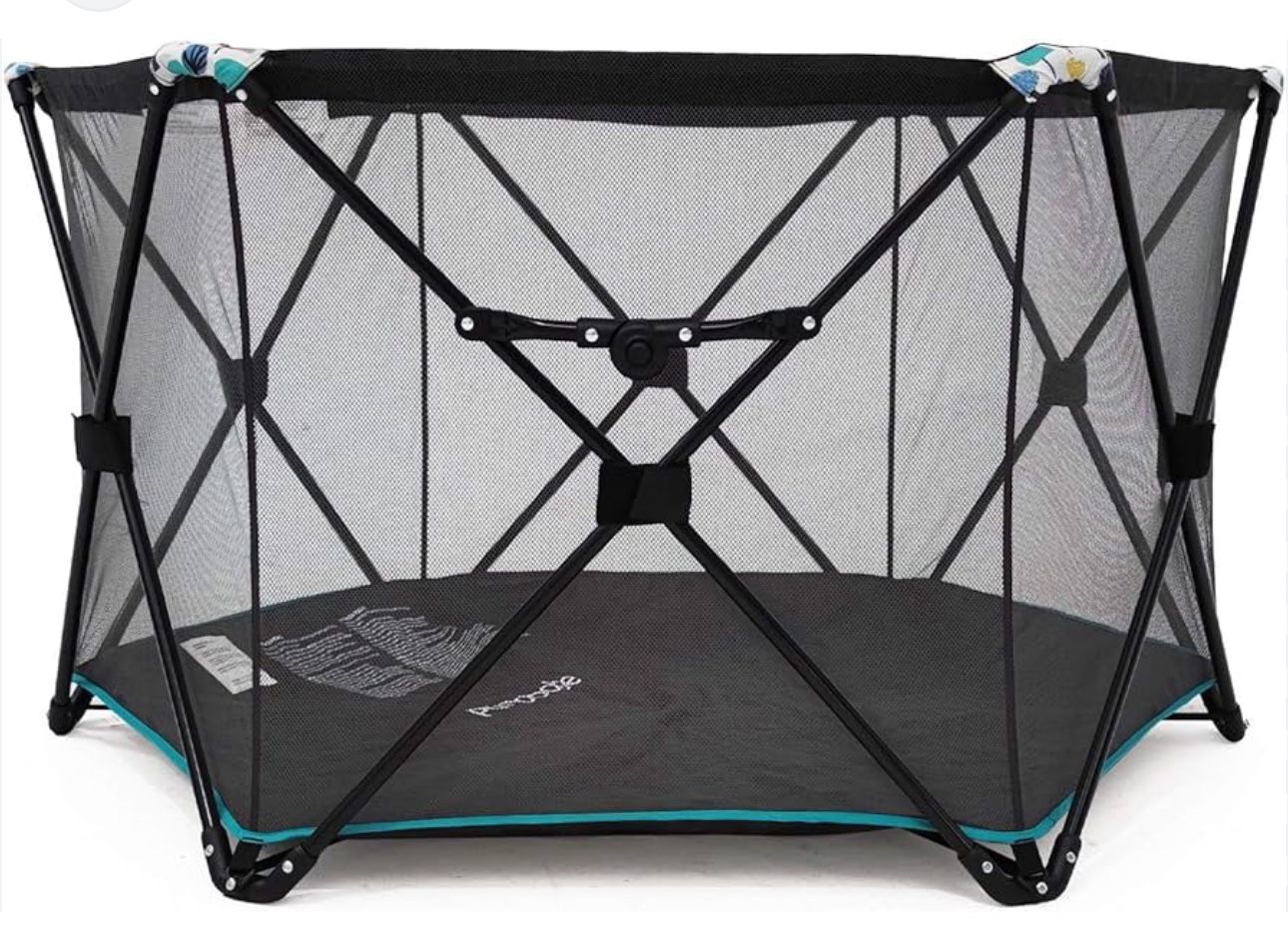 Pamo babe 6-Panel Portable Play Yard Indoor and Outdoor 