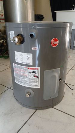 Water Heater Boiler 19 gallons like new conditions 120v