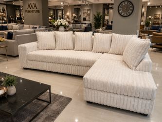 Sectional sofa cream color