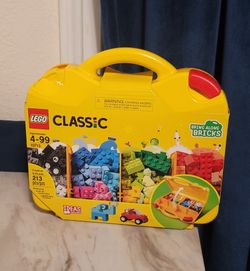 LEGO Classic Creative Suitcase 10713