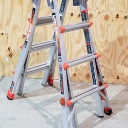 New little giant 17' Revolution With ratcheting leg level avalor's model 12017 - 801