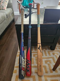 Mariachi CAT 9, Easton ADV Hype Bats