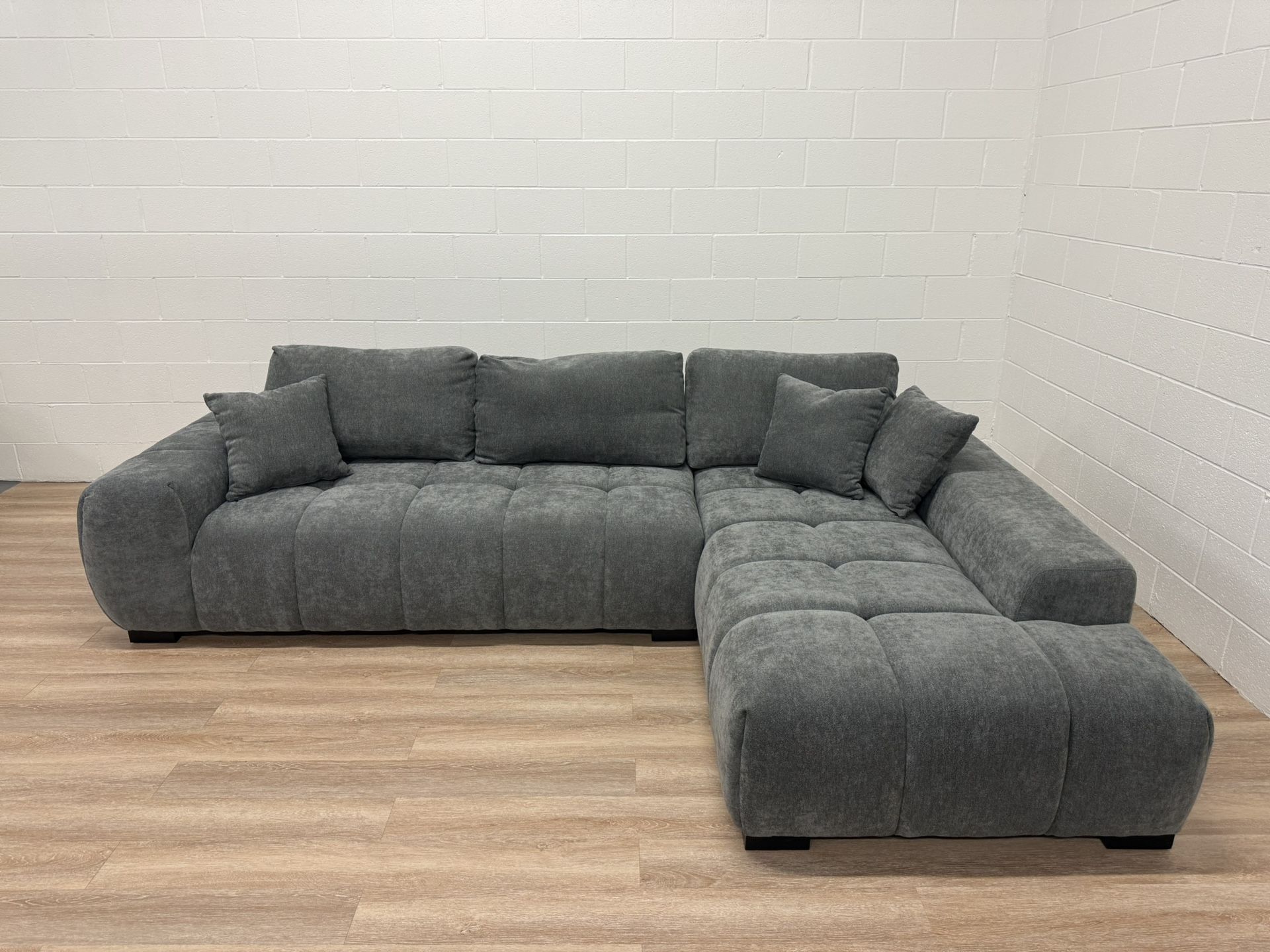 Brand New 2-Piece Sectional Chaise Sofa– Delivery Available