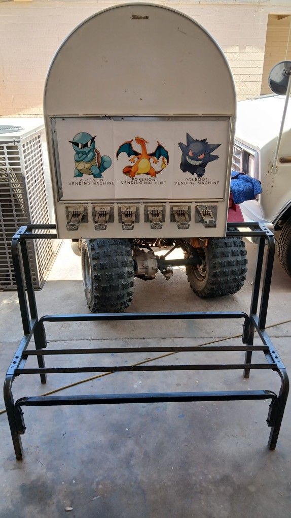 Pokemon Card Vending Machine (Card/Art Business)