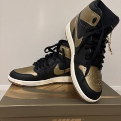Air Jordan 1 Retro High OG Black/Gold - Size 11 - New