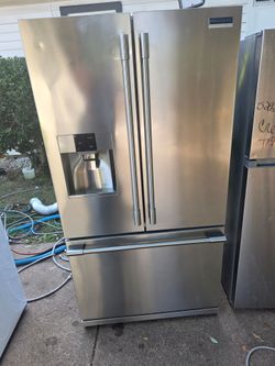 Frigidaire  Professiornal36"22.6 cu. ft. Counter Depth French Door Refrigerator
