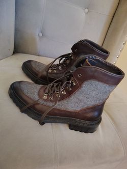 Men's Boots like new (size 7.5 but fits like size 8) - $29
