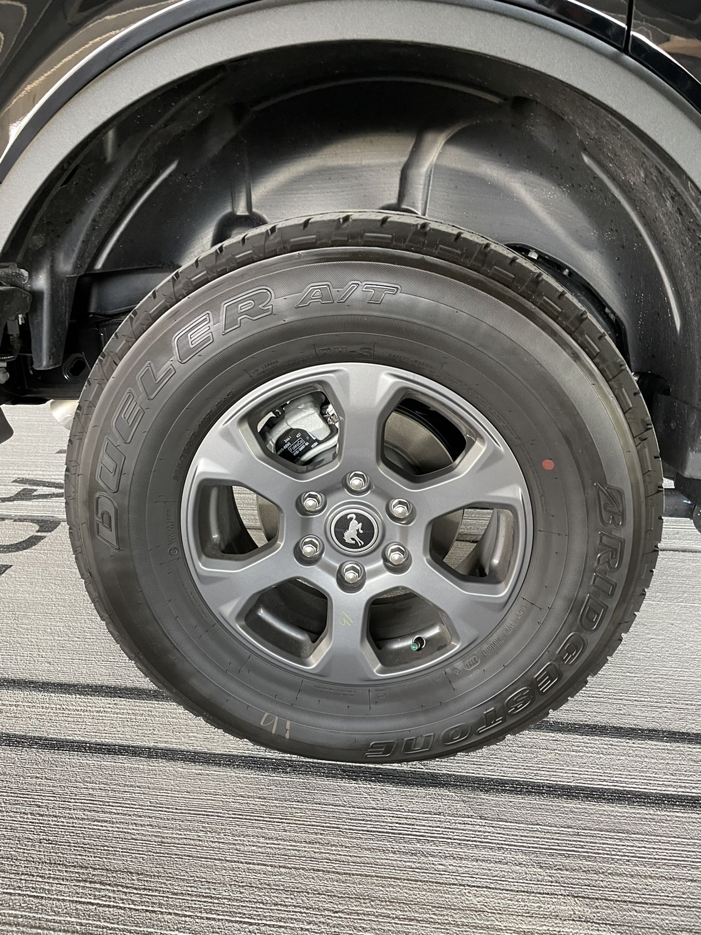 255/75R17 Ford Bronco Rims And Tires for Sale in Orlando, FL OfferUp