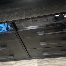 Dresser 6 Drawers $250 