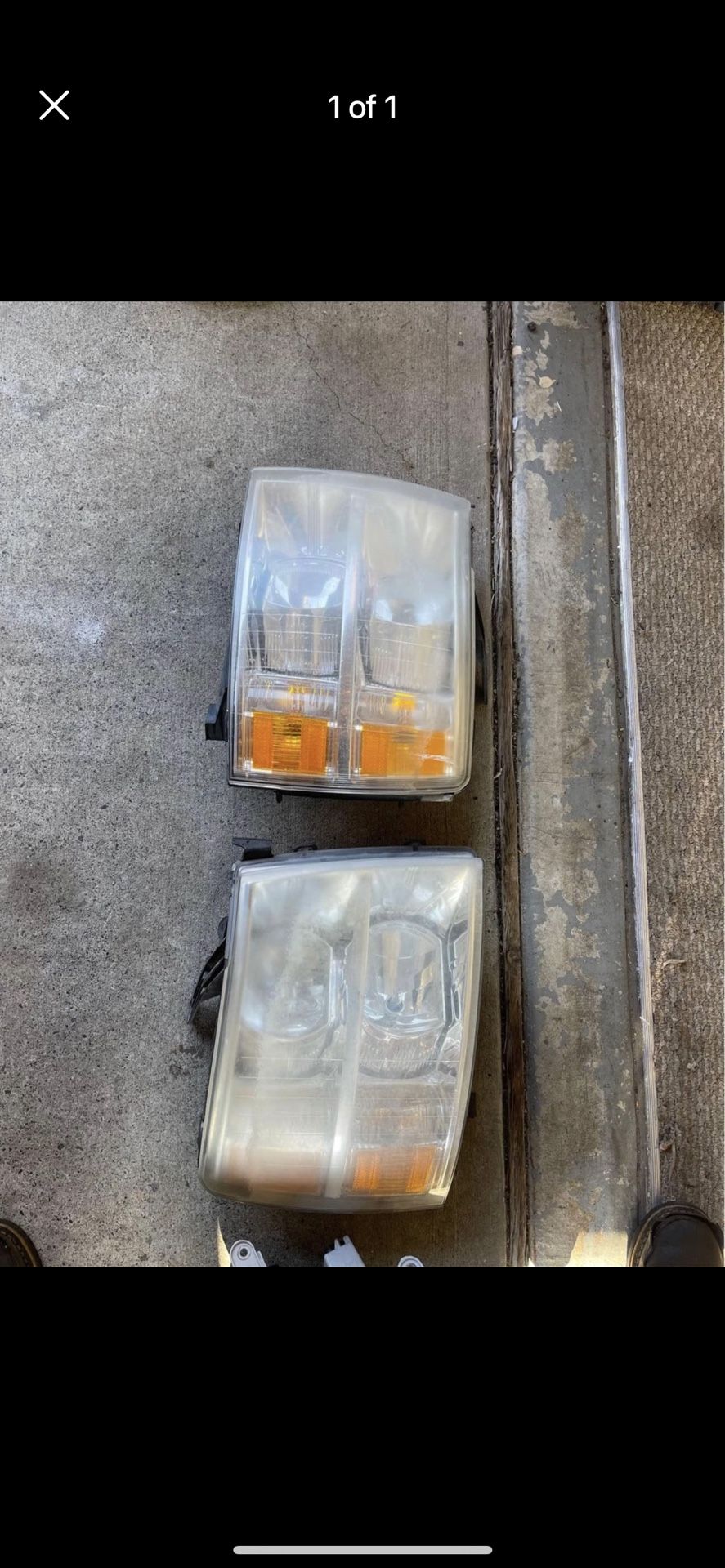 2007-2013 Chevy Silverado head lights