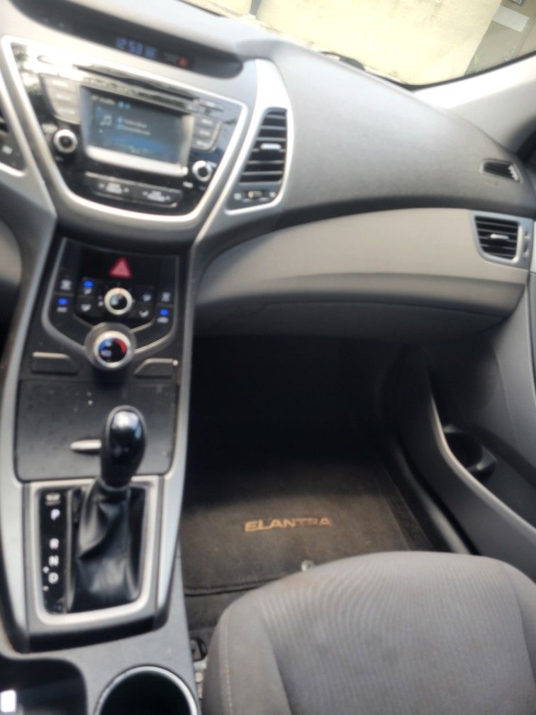 2015 Hyundai Elantra