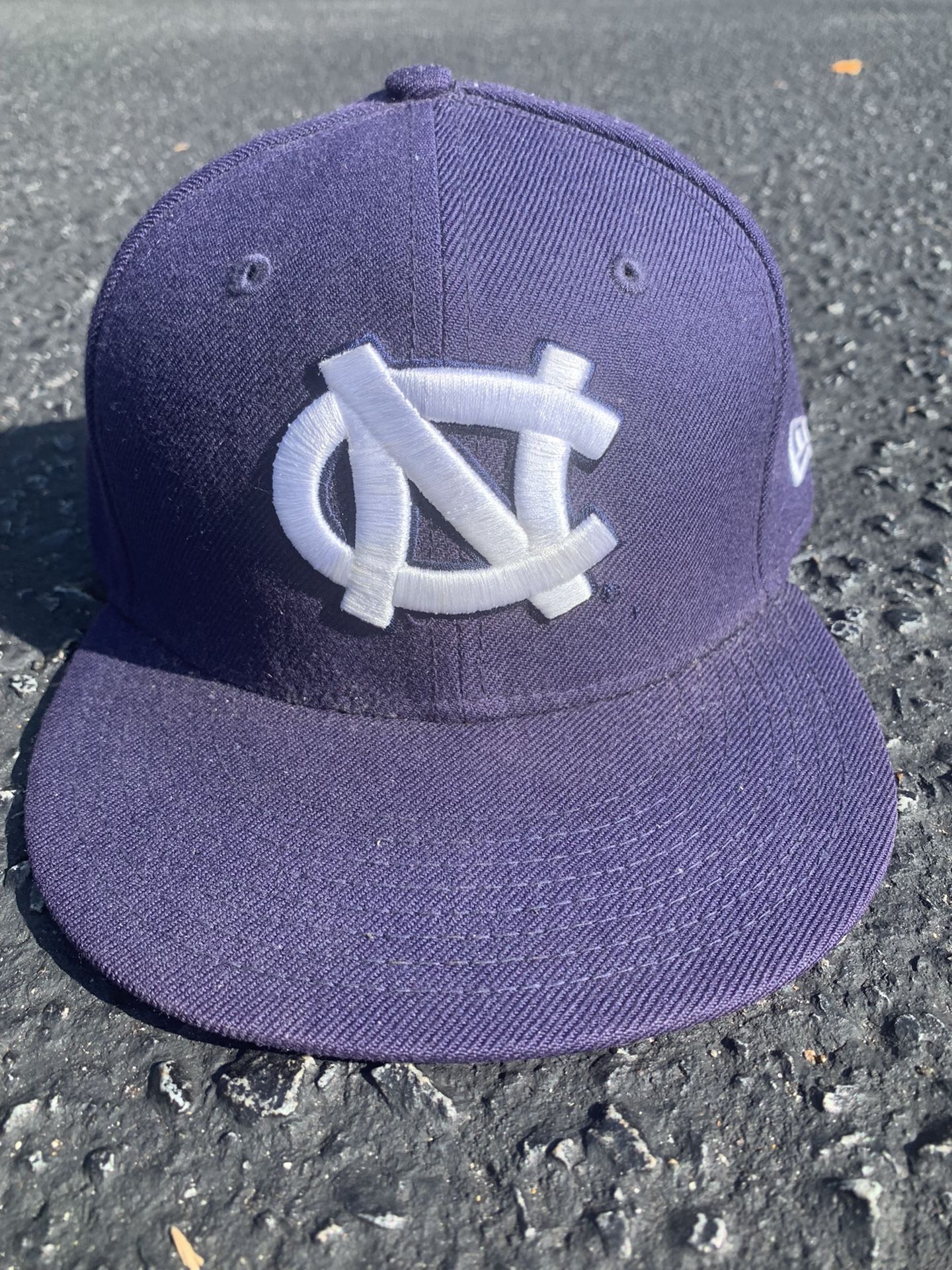 North Carolina Tar Heels UNC New Era Fitted Hat - Size 7