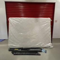 Double Bed: Mattress & Metal frame