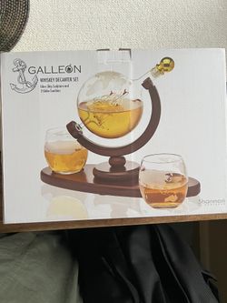 Brand New - Galleon Whiskey Decanter Set