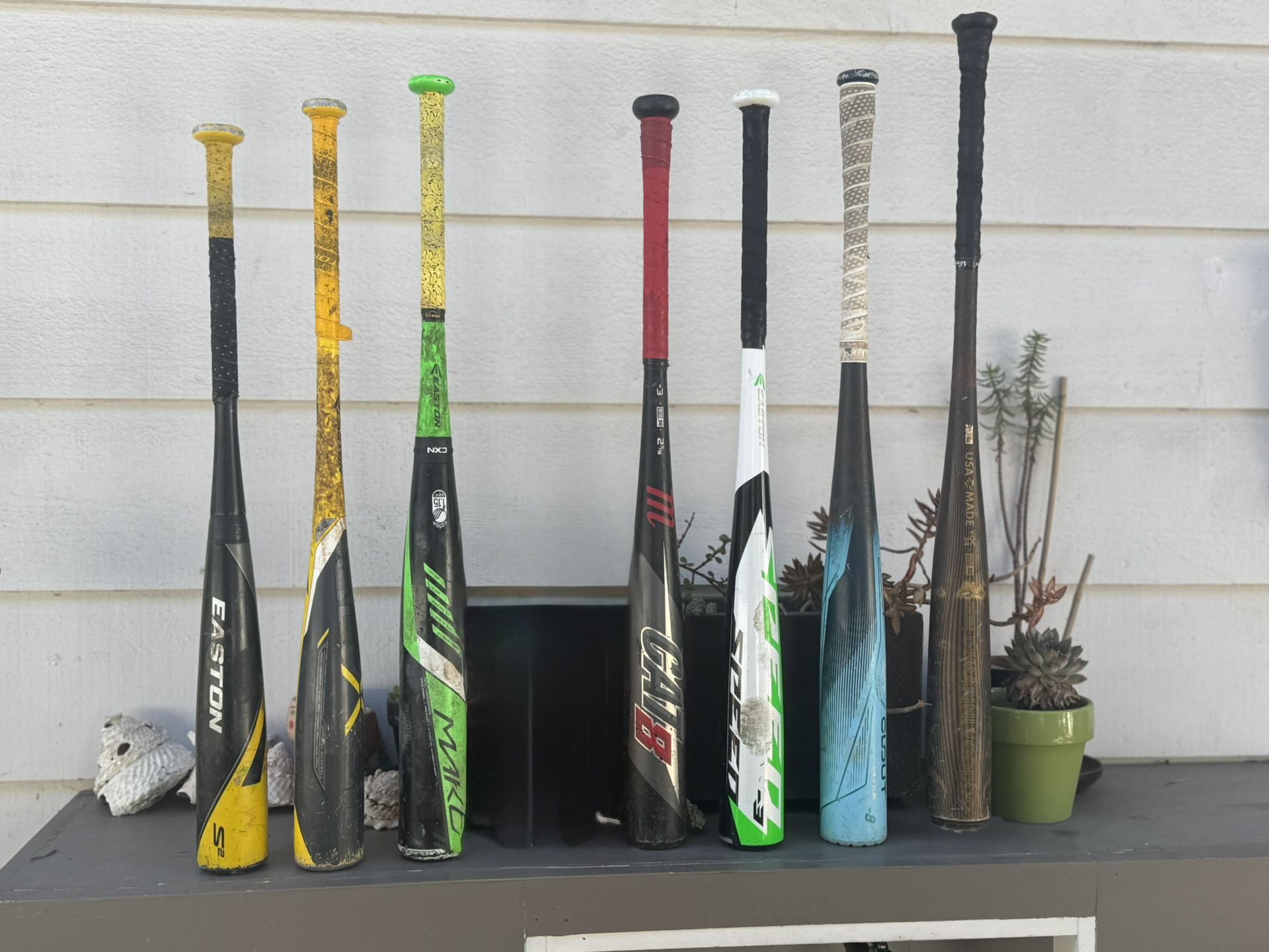 Baseball Bats For Sale.   $1.  USSSA And BBCOR
