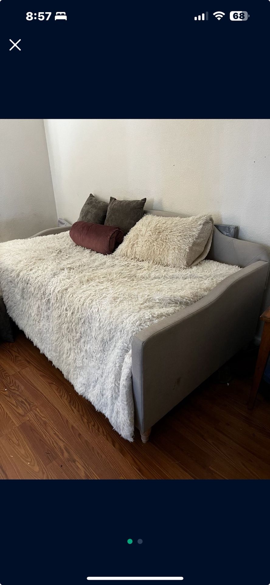 Free Excellent 2 Daybeds With Trundel Sleeps 3 Total