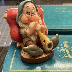 Disney - Snow White Dwarf