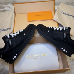 NEW LOUIS VUITTON TRAINERS DESIGNER SHOES LV TRAINER. Sizes : 42 ,43 And 44 Europe ( 8.5 , 9.5 , 10.5 USA)