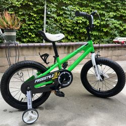 Boy Or Girl bike ( 5-7yrs Old )