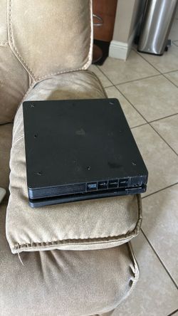PlayStation 4 with games