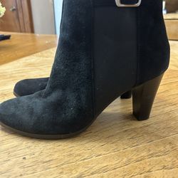 Black Boots