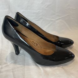 Sofft black high heels size 10