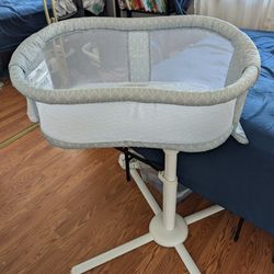 Halo BassiNest Swivel Sleeper