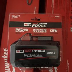 New Milwaukee M18 REDLITHIUM FORGE XC8.0 Battery 