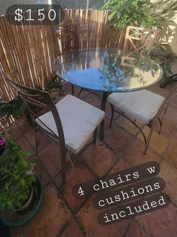 Patio set + 4 chairs-iron